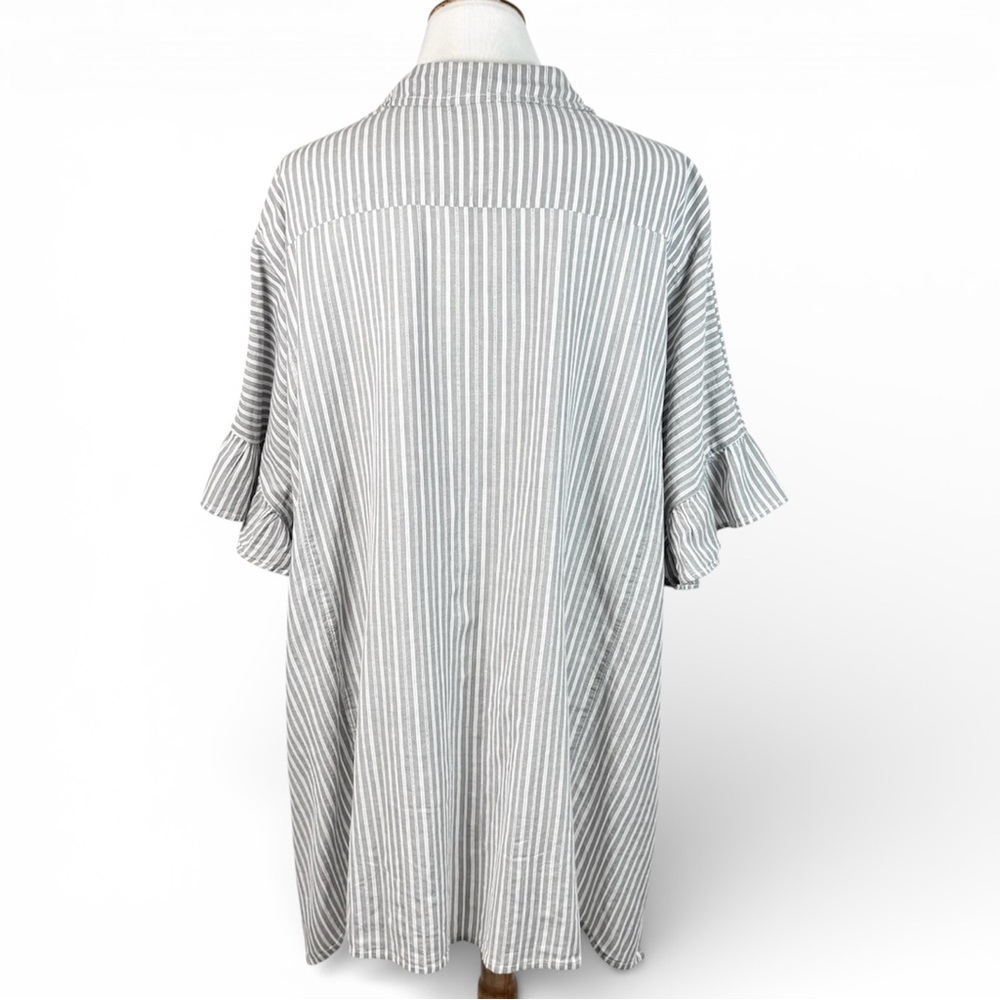 Anthropologie Gray Striped Floral Short Sleeve Oversized Buttondown Shirt L - Picture 6 of 13